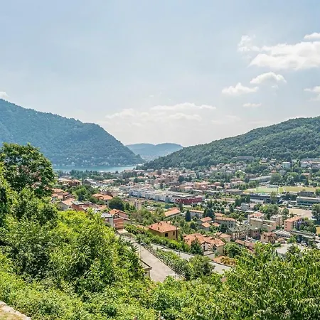 Moderna E Stupenda Di Recente Costruzione Con Grande Giardino Privato A Сasa de vacaciones