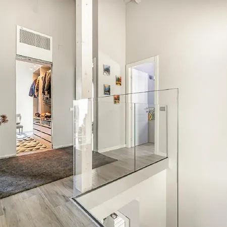 Moderna E Stupenda Di Recente Costruzione Con Grande Giardino Privato A Сasa de vacaciones *